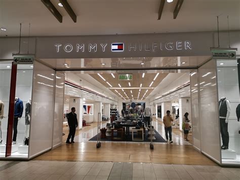 fotos de tommy hilfiger santiago de surco